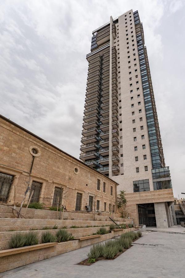 Holysuite Savyon View Tower Appartamento *