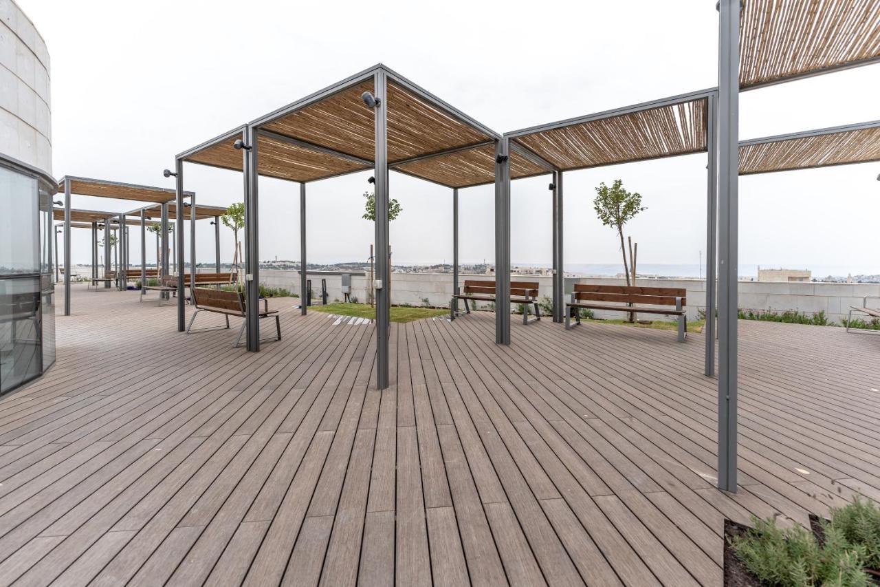 Holysuite Savyon View Tower Appartamento